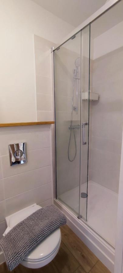 Studio Cosy Avec Parking Apartment Brest Luaran gambar